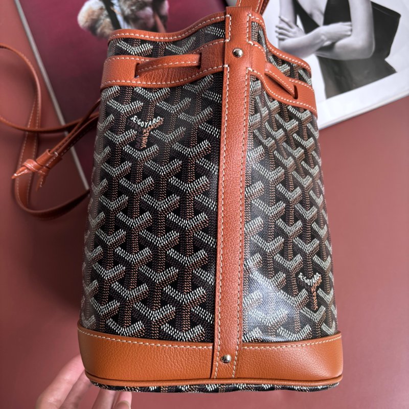 ::GOYARD:: Petit flot 棕色皮革邊 經典花紋 水桶包 肩背包 腋下包-5