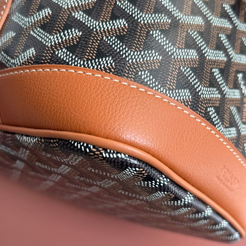 ::GOYARD:: Petit flot 棕色皮革邊 經典花紋 水桶包 肩背包 腋下包-10