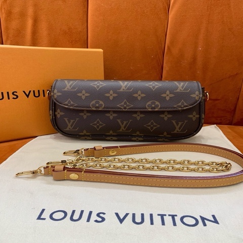 Louis Vuitton 路易威登 老花新款ivy woc腋下包 單肩斜挎鏈條包 芯片款 尺寸22×12×5cm 有塵袋