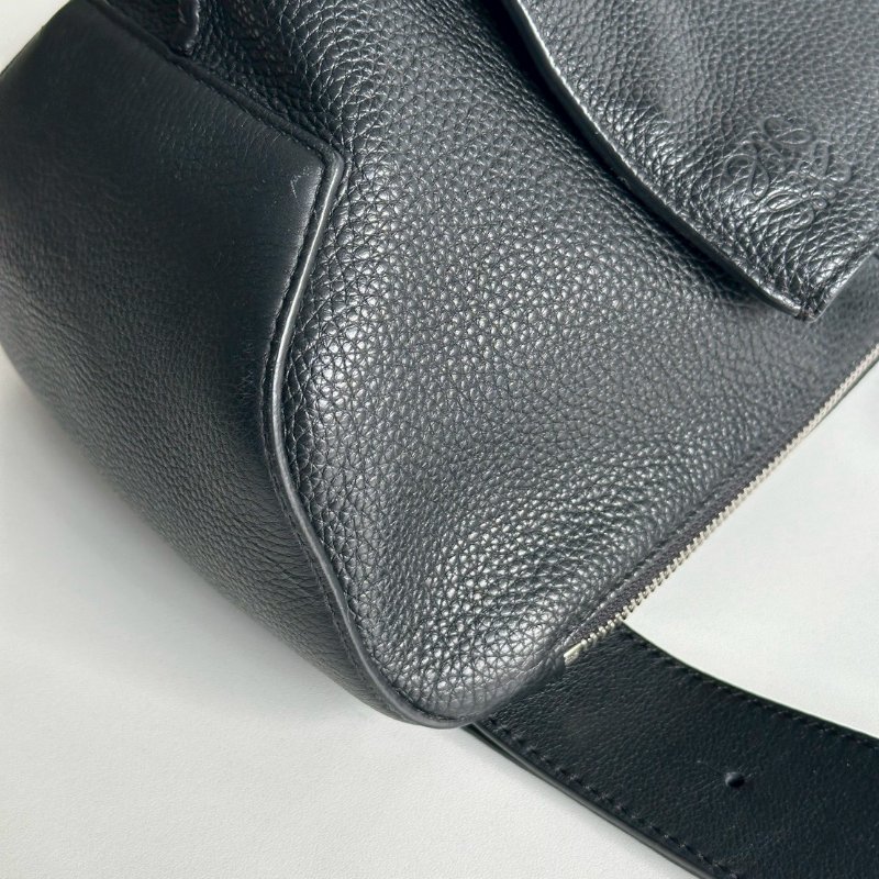 99新🆕 Loewe 羅意威 三角胸包 黑色銀釦-7