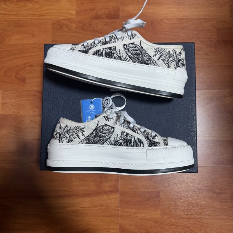 Dior厚底鞋迪奧Walk'n'Dior刺繡時尚板鞋 女款白黑 35.5碼-1