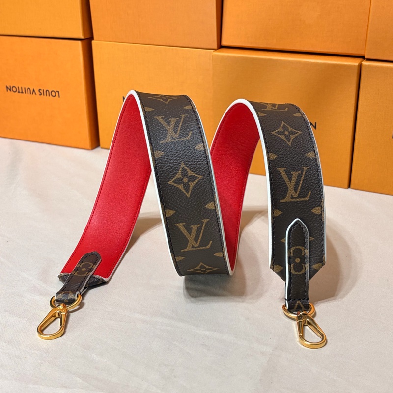 ‼️全台最甜近新美品 LV新款寬背帶/ 肩帶 LouisVuitton 路易威登 雙面用-1