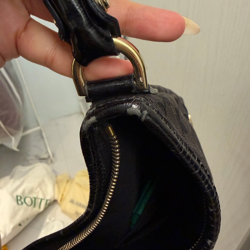 Gucci Abbey 系列的黑色GG 緹花帆布D 型環肩背包 / vintage包-2