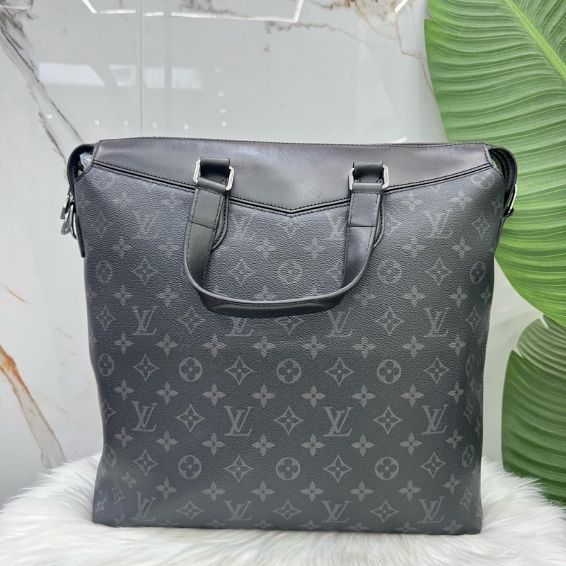 98新路易威登/Louis Vuitton黑色老花公文包手提包 編碼16 經典黑灰老花低調又高級 商務場合自帶氣場 大容量設計 電腦、文件、筆記本都能輕鬆收納，尺寸34x10x35cm-1