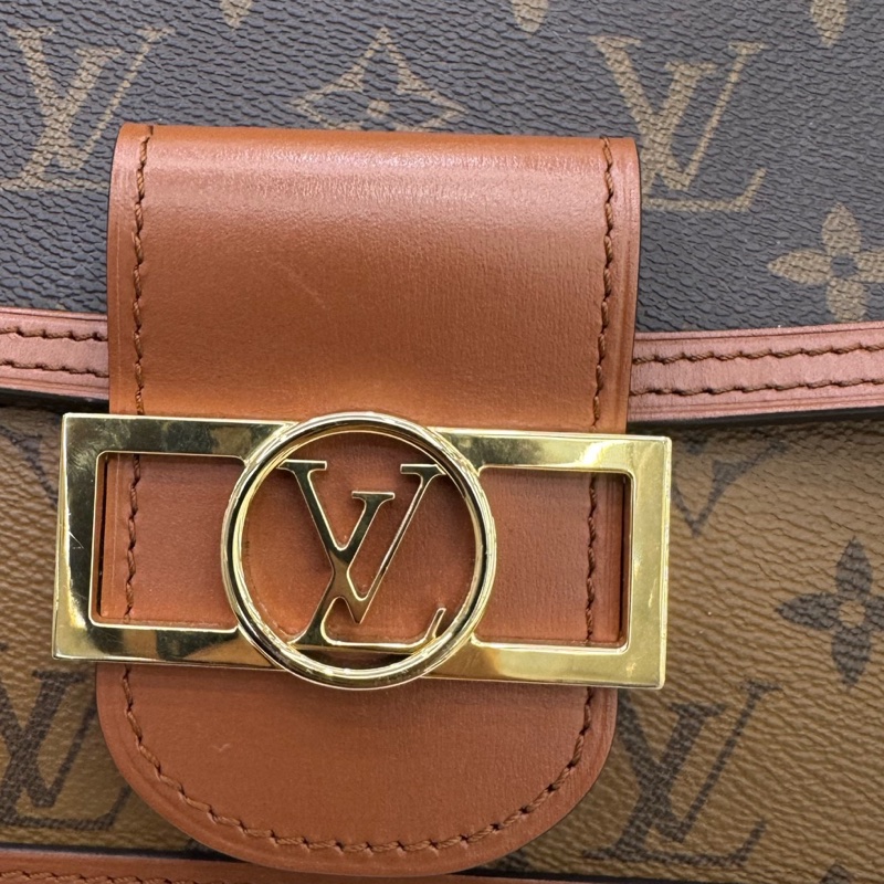 99新LV路易威登/Louis Vuitton達芙妮小號新款銅牌芯片款單肩斜挎包 23年-10