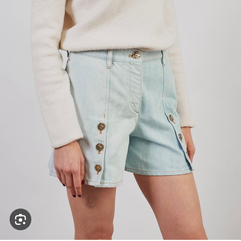 ❤️CHANEL 牛仔短褲 特別版cc紐扣-2