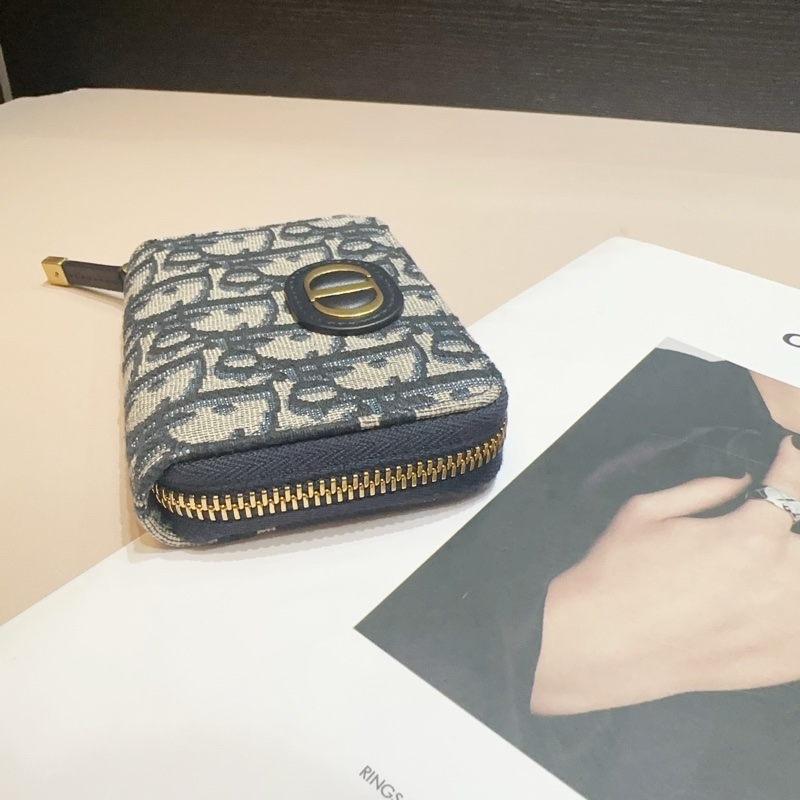 Dior 藍緹花布拼藍牛皮金釦Montaigne Voyageurㄇ拉短夾-3