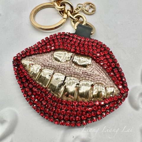 GUCCI 水鑽紅唇造型鑰匙圈