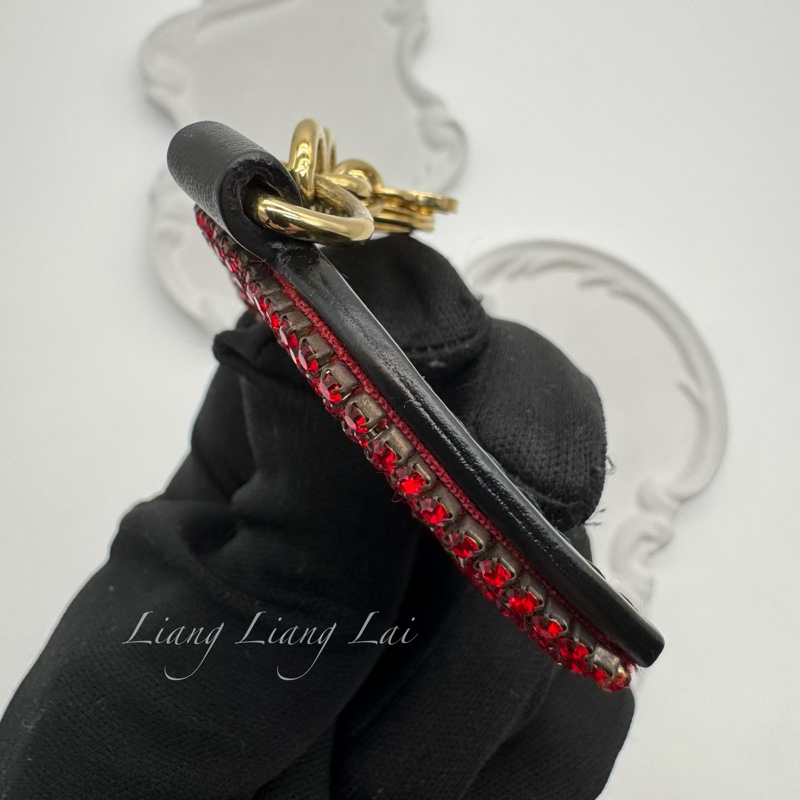 GUCCI 水鑽紅唇造型鑰匙圈-14