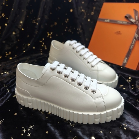 Hermes休閒鞋愛馬仕Cross純白色餅乾鞋 35.5碼