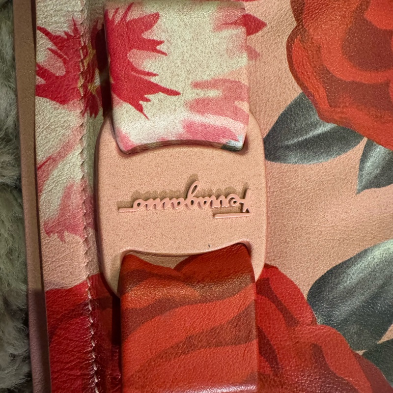 Salvatore Ferragamo 菲拉格慕 牛皮 雲朵包-1