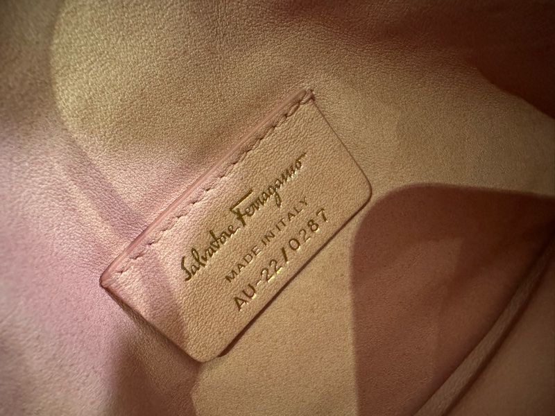 Salvatore Ferragamo 菲拉格慕 牛皮 雲朵包-14