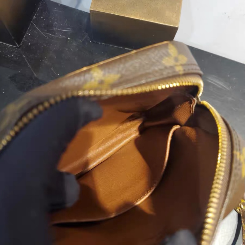 【97新✨ 全網最低價！】LV 相機包 小號 男女同用 （下單前先詢問庫存❗️）-7