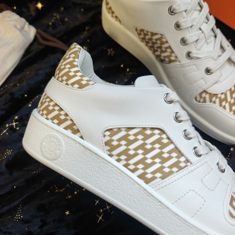 Hermes男鞋Free愛馬仕特價白色斜紋H低幫板鞋 40.5碼-1