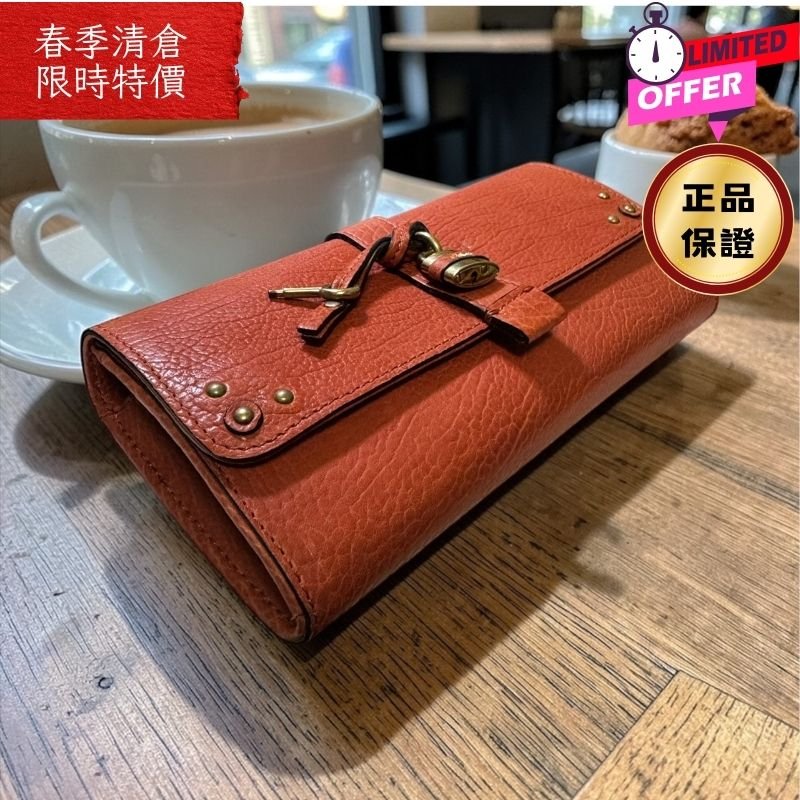 ⏰限時特賣價🌺全新未用 Chloe 鎖頭LOGO壓紋翻蓋皮夾 磚紅色 (紙盒汙損)-0