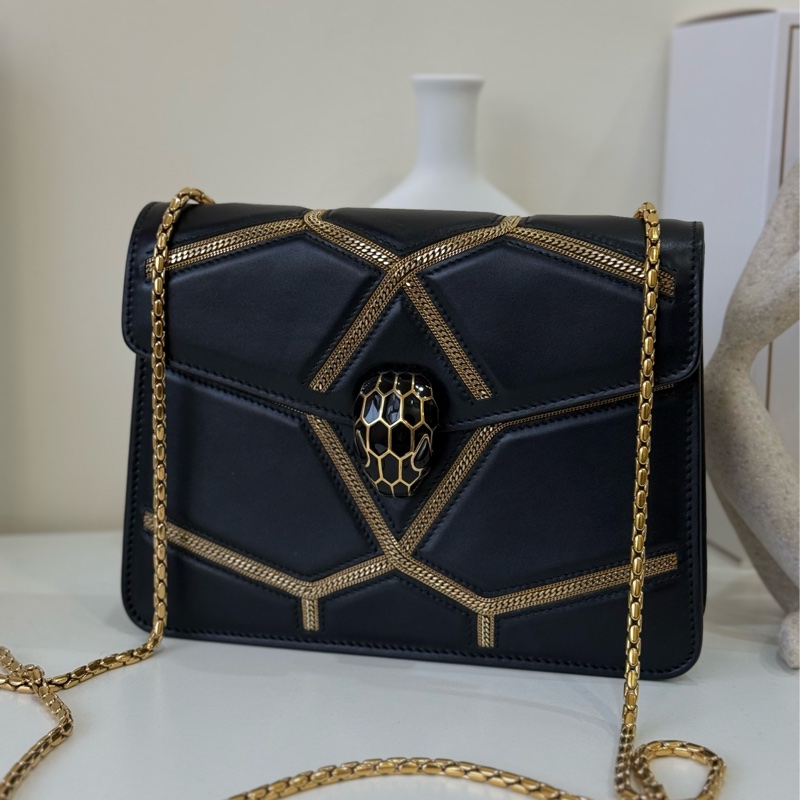 Bvlgari寶格麗蛇頭限量款 購入十三萬-2