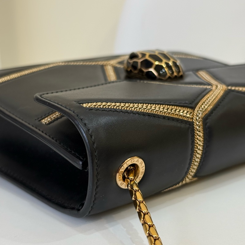 Bvlgari寶格麗蛇頭限量款 購入十三萬-12