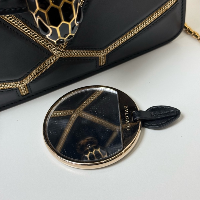 Bvlgari寶格麗蛇頭限量款 購入十三萬-22