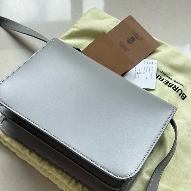 非常新 專櫃購入 原價 79900 高級灰藍色 buberry TB皮革包-6