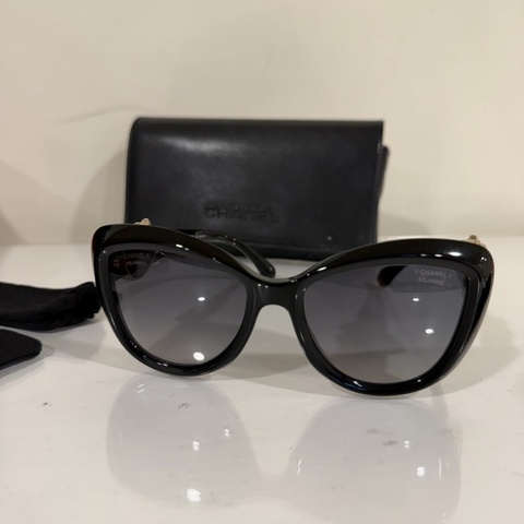 CHANEL 愛心墨鏡 情人節愛心 超可愛🩷