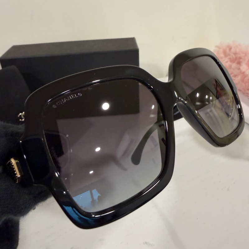 Chanel 鑲鑽logo墨鏡 顏色超漂亮🩷-3