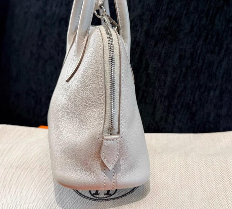 愛馬仕/Hermers mini保齡球珍珠灰銀扣 山羊皮  stamp D-4