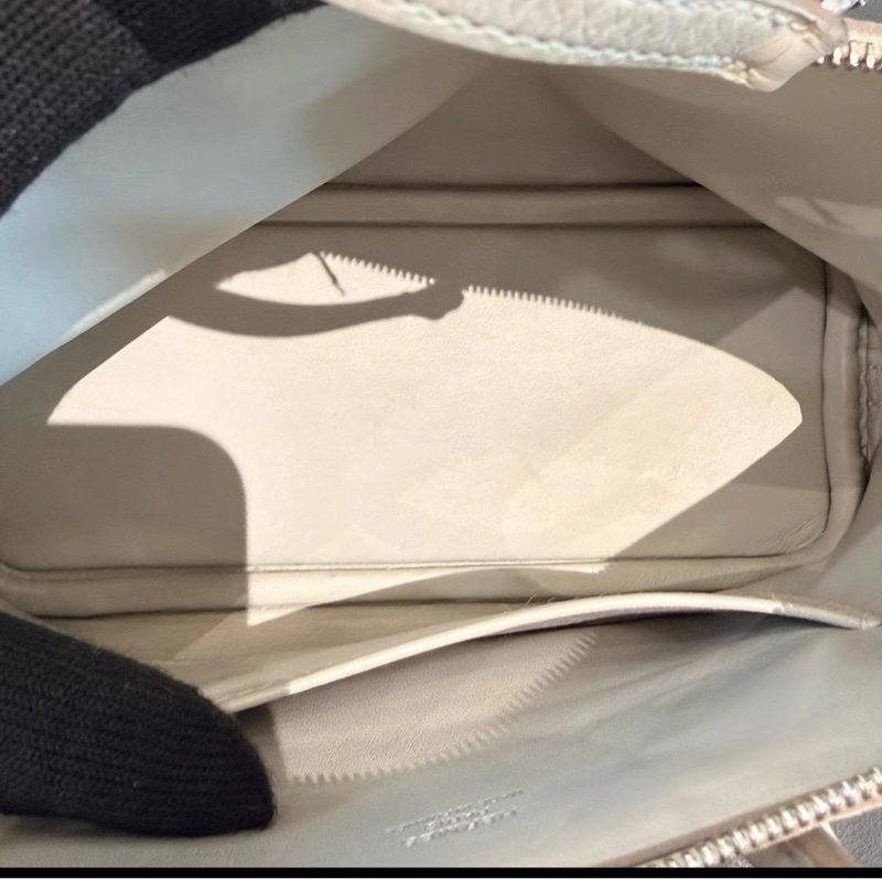 愛馬仕/Hermers mini保齡球珍珠灰銀扣 山羊皮  stamp D-7