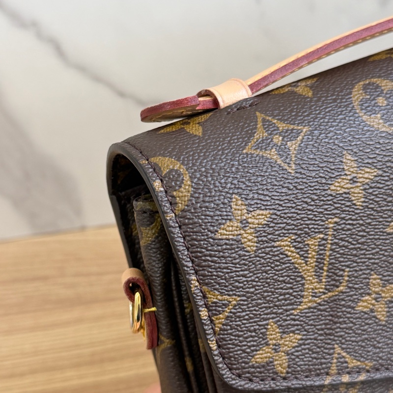 （經典款）LV 老花郵差包 晶片款式-9
