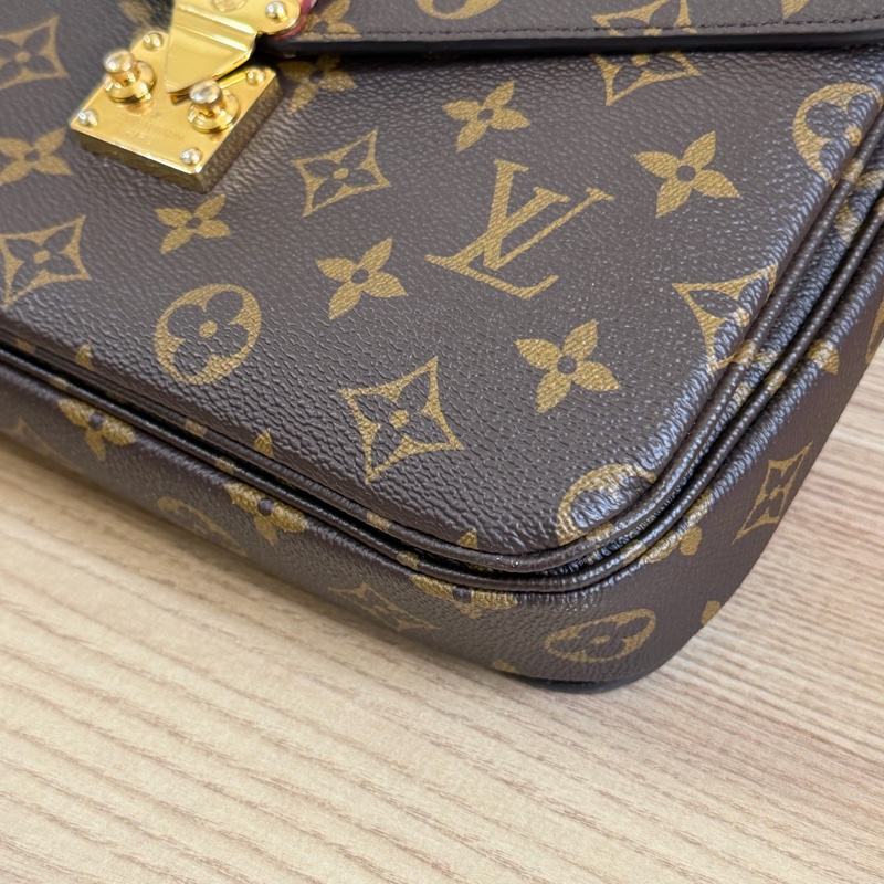 （經典款）LV 老花郵差包 晶片款式-13