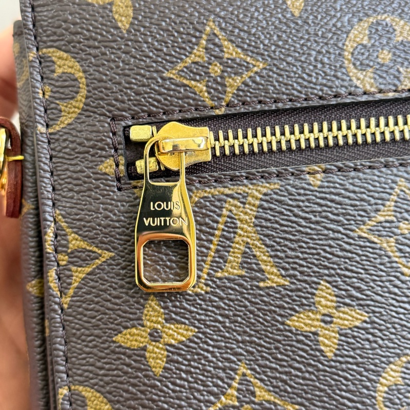 （經典款）LV 老花郵差包 晶片款式-16