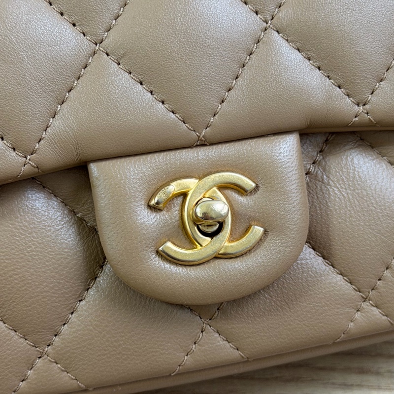 （超推薦）香奈兒 22B cf mini 愛心鏈條包 晶片款式-16