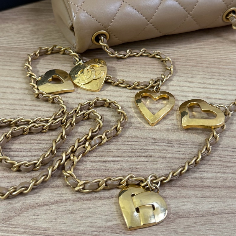 （超推薦）香奈兒 22B cf mini 愛心鏈條包 晶片款式-26