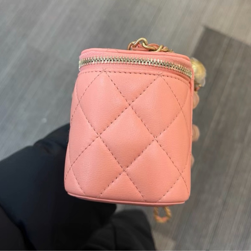 【98新 ✨ 全網最低價！】Chanel香奈兒 櫻花粉 金球小盒子 化妝盒 羊皮 含鏡子 晶片新款（下單前先詢問庫存❗️）-2