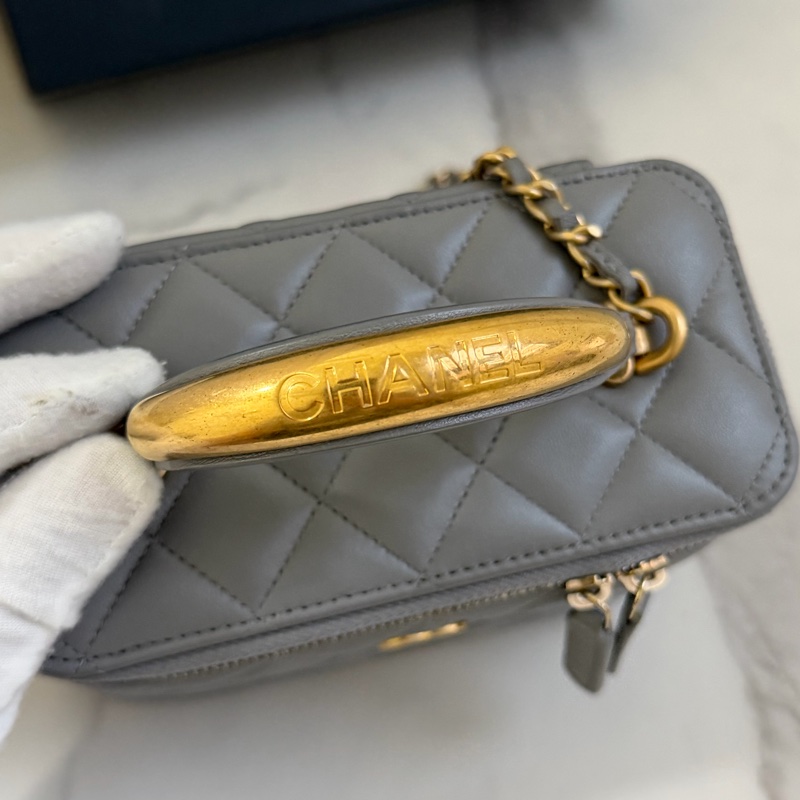 （市場稀有）香奈兒 22B 復古手柄長盒子 質感灰色-7