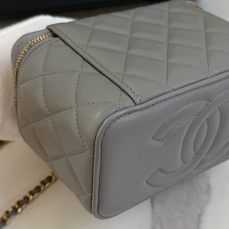 （市場稀有）香奈兒 22B 復古手柄長盒子 質感灰色-16