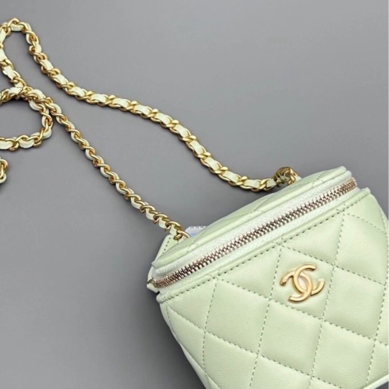 【96新✨ 全網最低價！】Chanel/香奈兒21B 酪梨綠 金球小盒子 化妝包 （下單前先詢問庫存❗️）-3