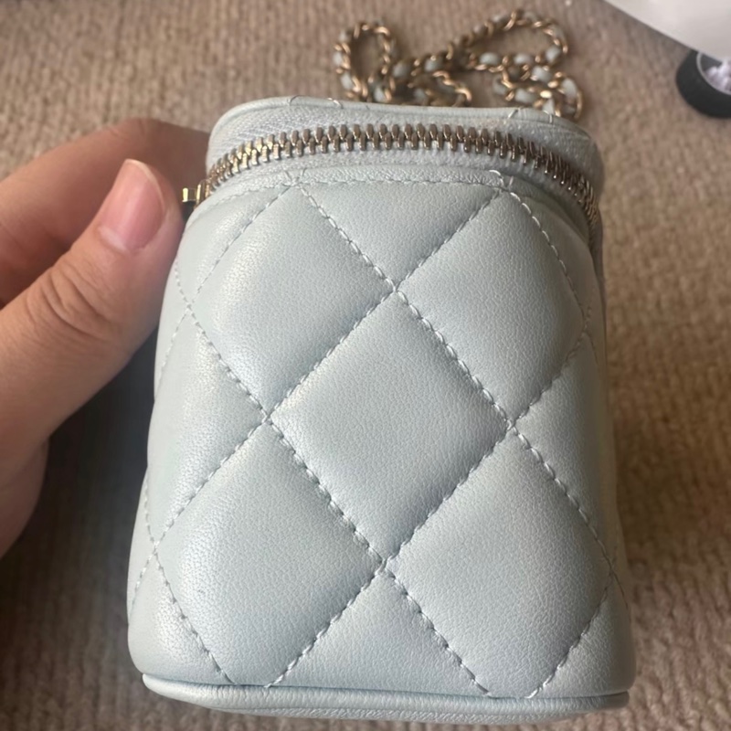 【98新 ✨ 全網最低價！】Chanel香奈兒 淺藍色 金球小盒子 化妝包晶片新款 （下單前先詢問庫存❗️）-4