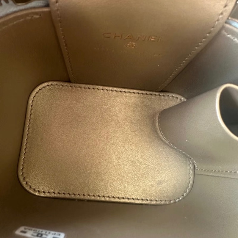 【98新 ✨ 全網最低價！】Chanel香奈兒 淺藍色 金球小盒子 化妝包晶片新款 （下單前先詢問庫存❗️）-8