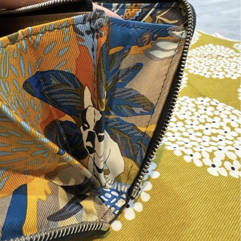 Hermes 愛馬仕 絲巾短夾 自由之城 靛藍色-1