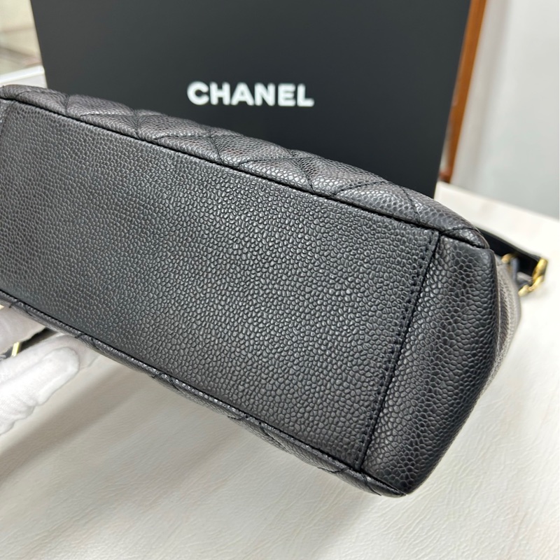 【近新閒置品】香奈兒 Chanel 黑金荔枝牛皮小號PST購物袋-6