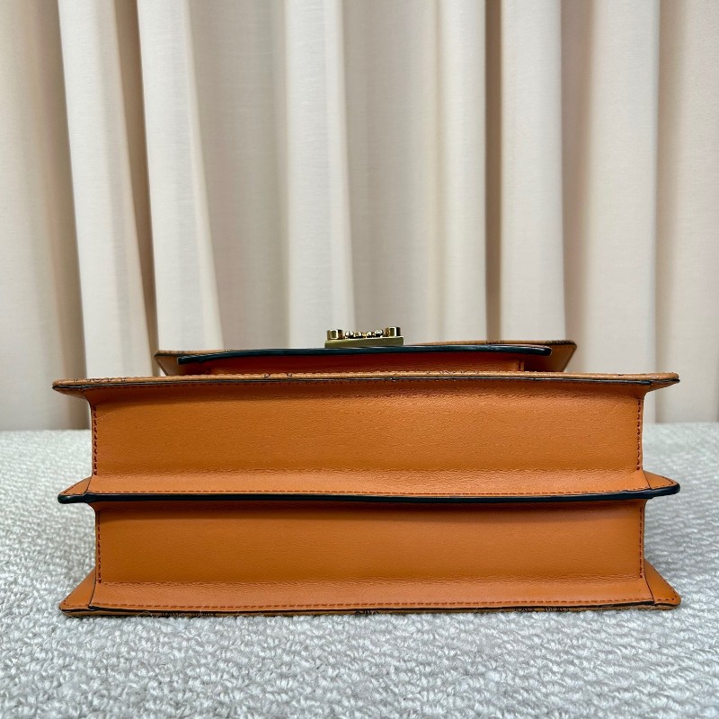 MCM干邑色郵差包 經典老花 焦糖色拼接 有肩帶 可單肩可斜挎可手提 容量大 日常通勤、出門實用百搭-4