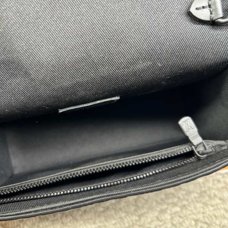 LV路易威登Steamer小盒子包 插銷盒子 芯片款  黑色全皮壓紋牛皮革 可單肩可斜挎 容量實用 日常百搭氣質款-11