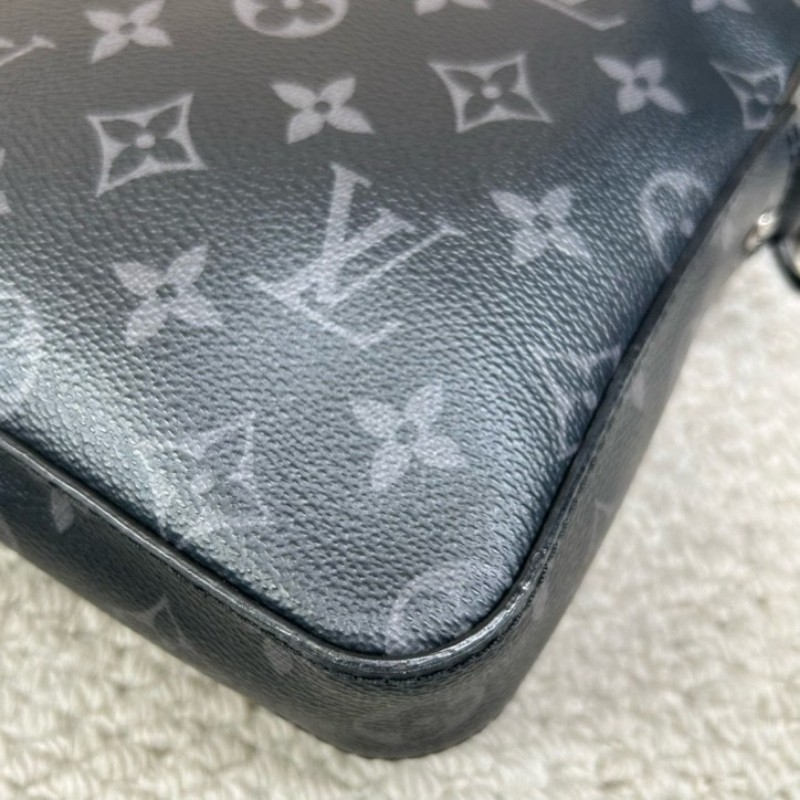 LV路易威登黑武士三合一男士郵差包 少零錢包 經典老花拼接 銀色五金 肩帶可調節 容量大 拉鏈順滑 包可以拆卸 隨意搭配 多種背法-7