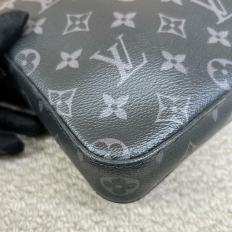 LV路易威登黑武士三合一男士郵差包 少零錢包 經典老花拼接 銀色五金 肩帶可調節 容量大 拉鏈順滑 包可以拆卸 隨意搭配 多種背法-8