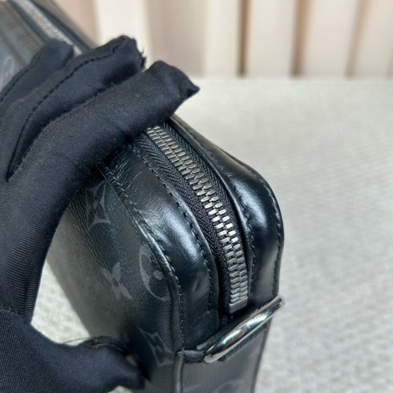 LV路易威登黑武士三合一男士郵差包 少零錢包 經典老花拼接 銀色五金 肩帶可調節 容量大 拉鏈順滑 包可以拆卸 隨意搭配 多種背法-21