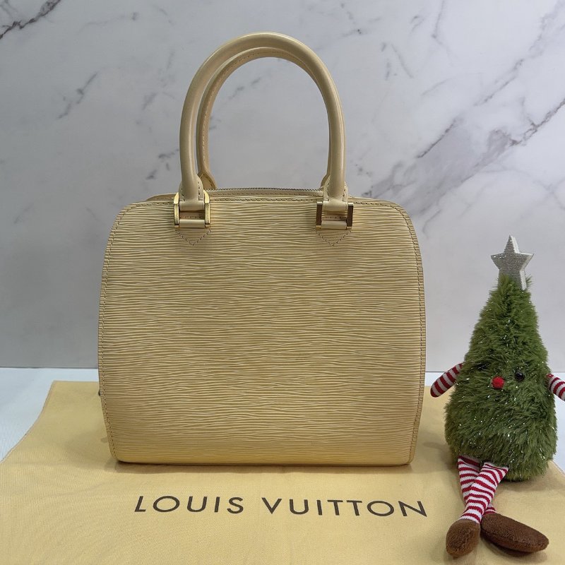 LV EPI 鵝黃手提包-1