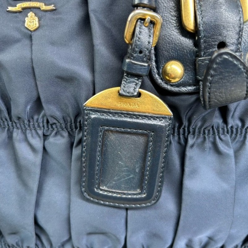 Prada普拉達深藍色降落傘皺褶手提托特包  經典熱門款 深藍色皺褶設計個性十足 容量實用 日常通勤百搭-12