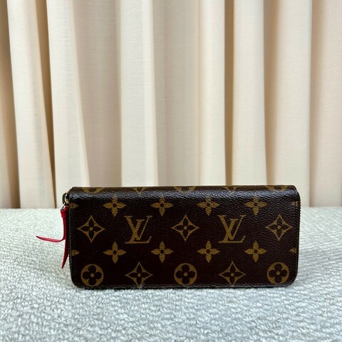 LV路易威登老花長款錢包 拉鏈開合 內裡卡位多 容量大 實用性強 日常百搭