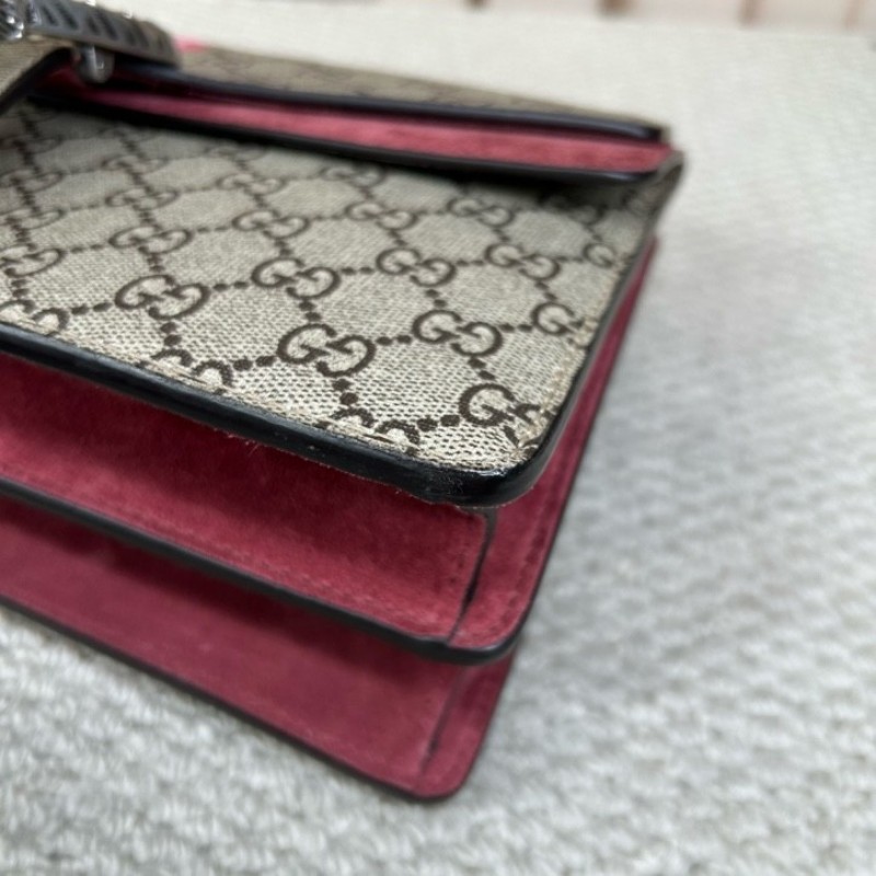 Gucci古馳酒神花卉鏈條包 經典老花配酒紅色麂皮 鏈條肩帶 可單肩可斜挎 容量實用 日常出門很方便-12