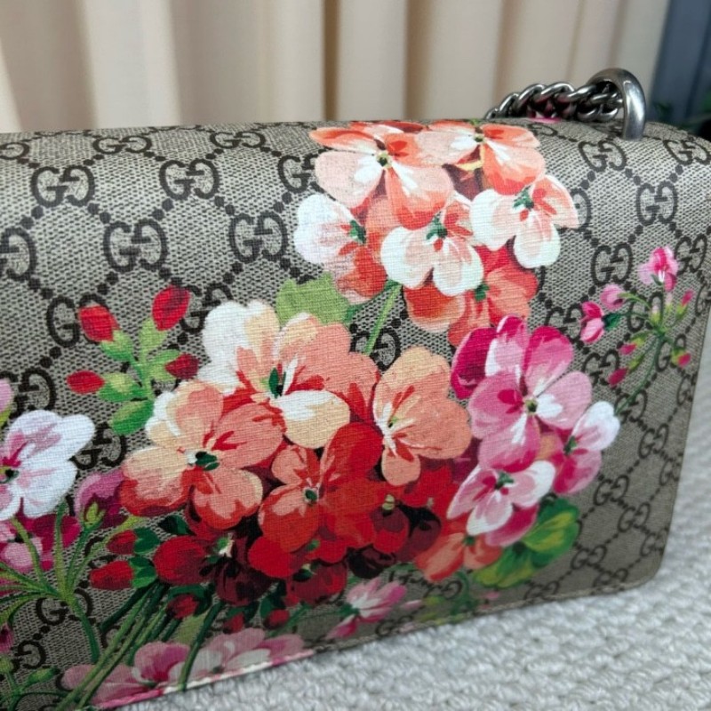 Gucci古馳酒神花卉鏈條包 經典老花配酒紅色麂皮 鏈條肩帶 可單肩可斜挎 容量實用 日常出門很方便-13
